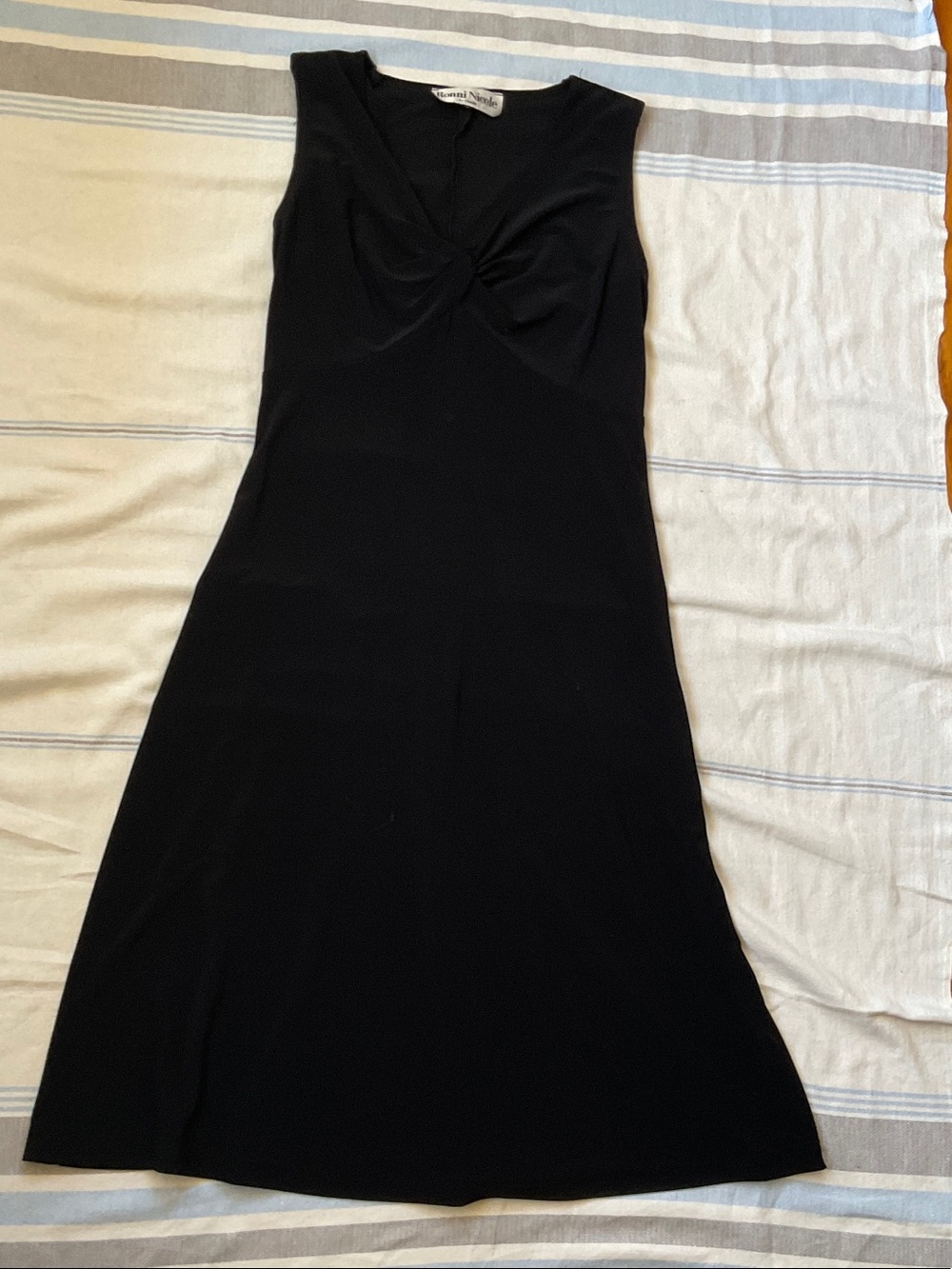 Ronni Nicole Black Sleeveless Twist-Front Dress